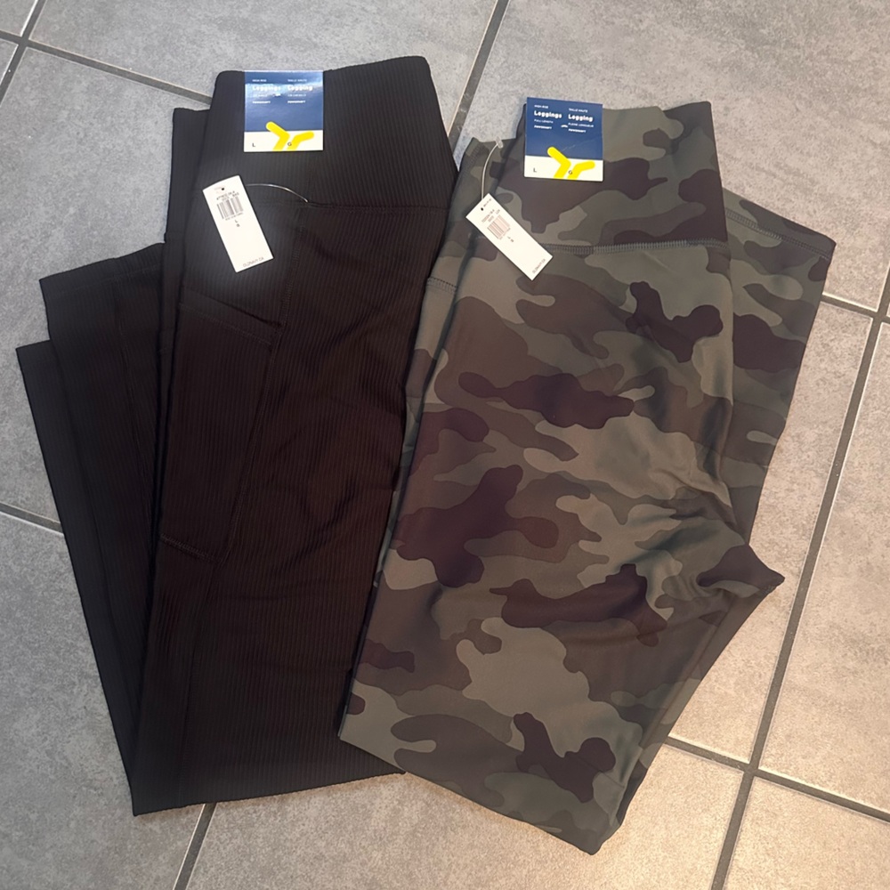 Old navy powersoft Camo and Black Leggings Set